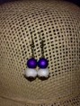 Pendientes bola blanco perla y morado